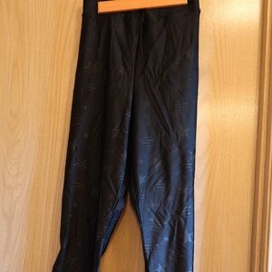 Signature Waist Liquid Legging